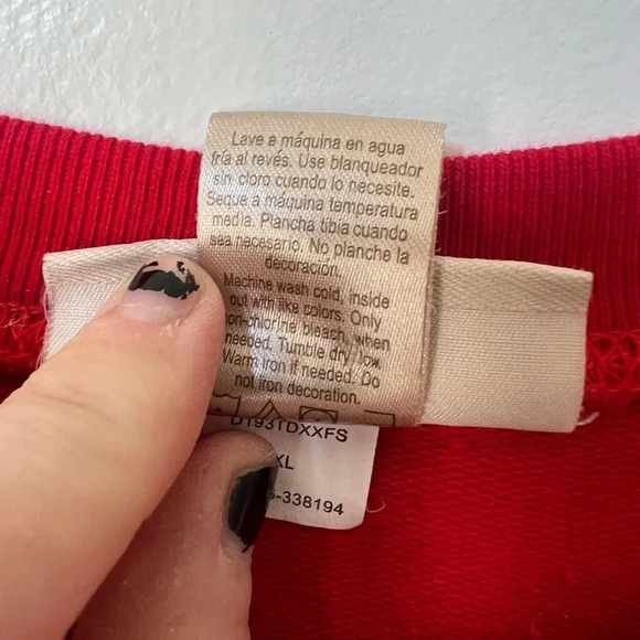 M & C Sportswear Holiday Christmas Lights Sweatshirt - Picture 4 of 4